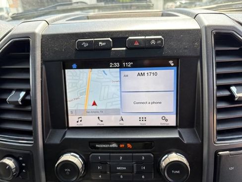 Used 2018 Ford F150 XLT w/ Equipment Group 302A Luxury AWD/4WD image 8