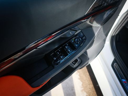 Used 2025 BMW M5 Touring image 15