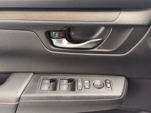 Used 2025 Honda CR-V Sport image 31