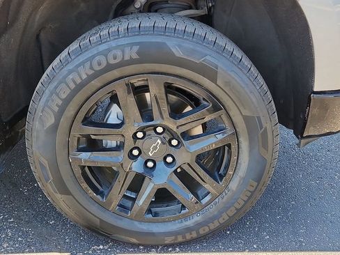Certified 2023 Chevrolet Silverado 1500 LT Trail Boss w/ LPO, Dark Essentials Package AWD/4WD image 7