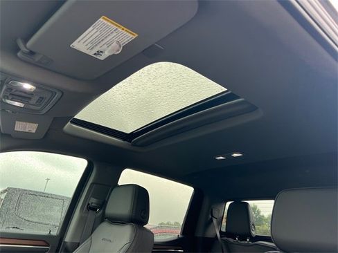 Used 2024 GMC Sierra 1500 Denali w/ Denali Reserve Package image 32
