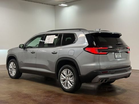 Used 2026 GMC Acadia Elevation w/ Elevation Premium Package AWD/4WD image 5