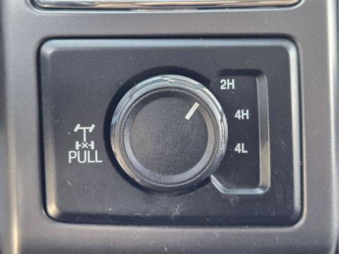 Used 2020 Ford F150 XLT w/ Equipment Group 302A Luxury AWD/4WD image 18