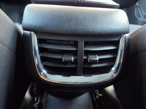 Used 2023 Chevrolet Malibu LT image 16