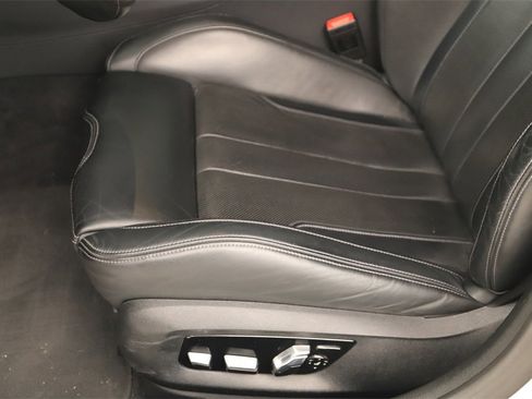 Used 2023 BMW M5 w/ Executive Package image 25