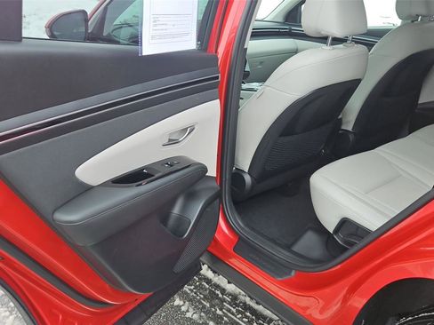 Certified 2023 Hyundai Tucson Limited w/ Cargo Package image 12