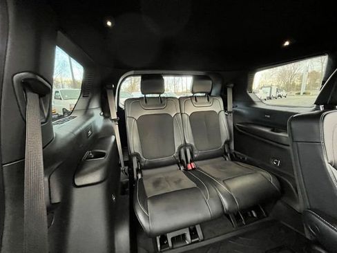 Used 2022 Jeep Grand Cherokee L Laredo AWD/4WD image 26