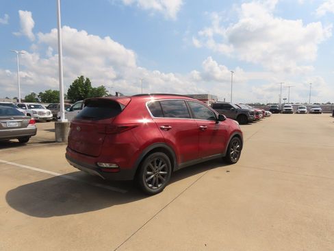 Used 2020 Kia Sportage S w/ S Premium Package FWD image 11