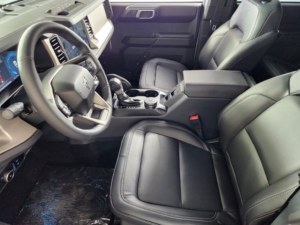 New 2026 Ford Bronco Outer Banks w/ Sasquatch Package AWD/4WD image 12