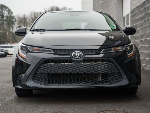 Used 2020 Toyota Corolla LE image 3