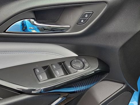 New 2026 Chevrolet Trax LT w/ Sunroof Package FWD image 10