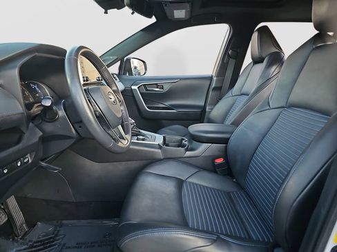 Used 2021 Toyota RAV4 XSE image 17