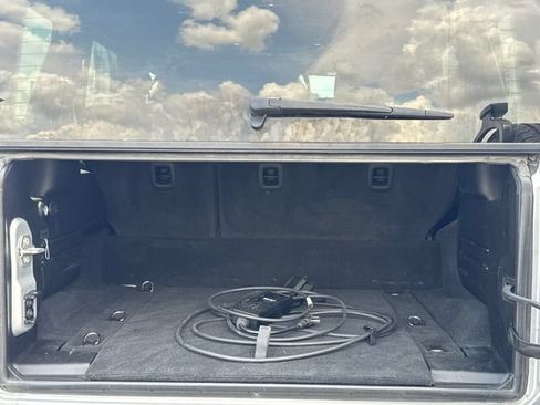 Used 2024 Jeep Wrangler Unlimited Sahara AWD/4WD image 12