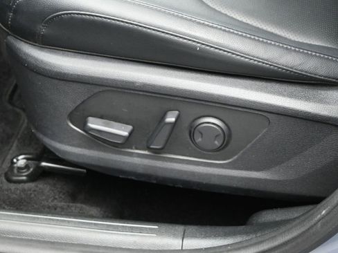 Used 2023 Kia Sportage EX image 10