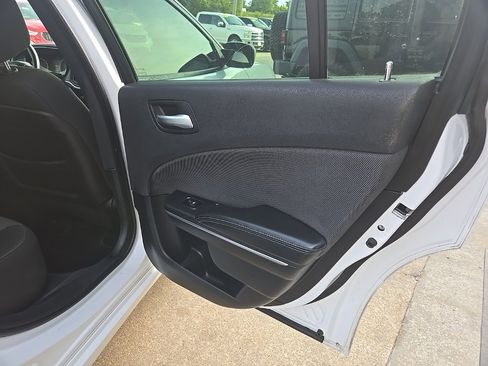 Used 2018 Dodge Charger SXT image 72