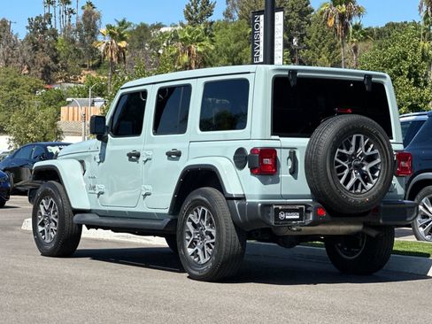 Used 2024 Jeep Wrangler Unlimited Sahara w/ Safety Group AWD/4WD image 5