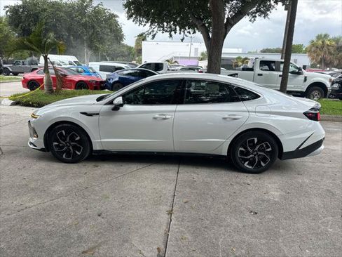 Used 2025 Hyundai Sonata SEL FWD image 11