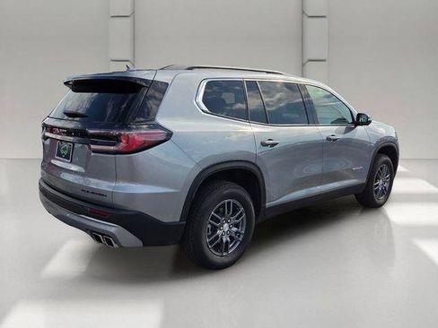 Certified 2025 GMC Acadia Elevation FWD image 5