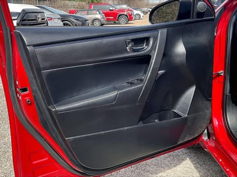 Used 2019 Toyota Corolla SE image 21