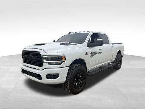 Used 2024 RAM 2500 Laramie w/ Night Edition AWD/4WD image 8