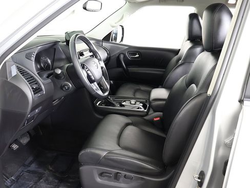 Used 2021 Nissan Armada SV w/ SV Appearance Package image 29