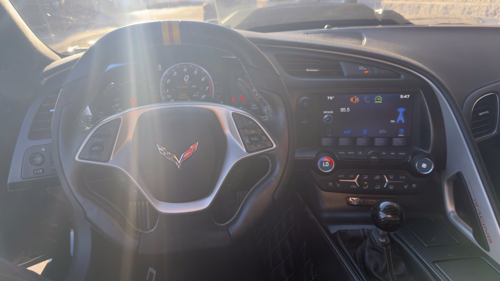 Used 2015 Chevrolet Corvette Z06 w/ 3LZ Preferred Equipment Group RWD image 17