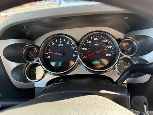 Used 2014 Chevrolet Silverado 3500 W/T image 22