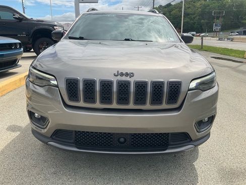 Used 2021 Jeep Cherokee Latitude Lux 80th Anniv w/ Quick Order Package 26U 80TH image 2