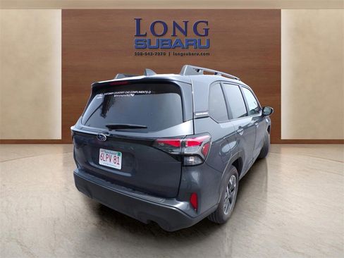 Certified 2025 Subaru Forester Premium image 8