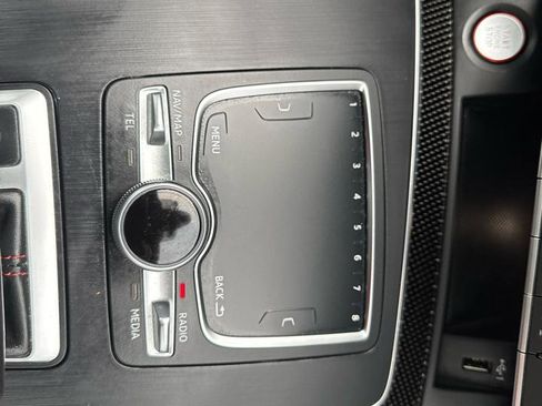 Used 2018 Audi SQ5 Prestige w/ Prestige Package image 34
