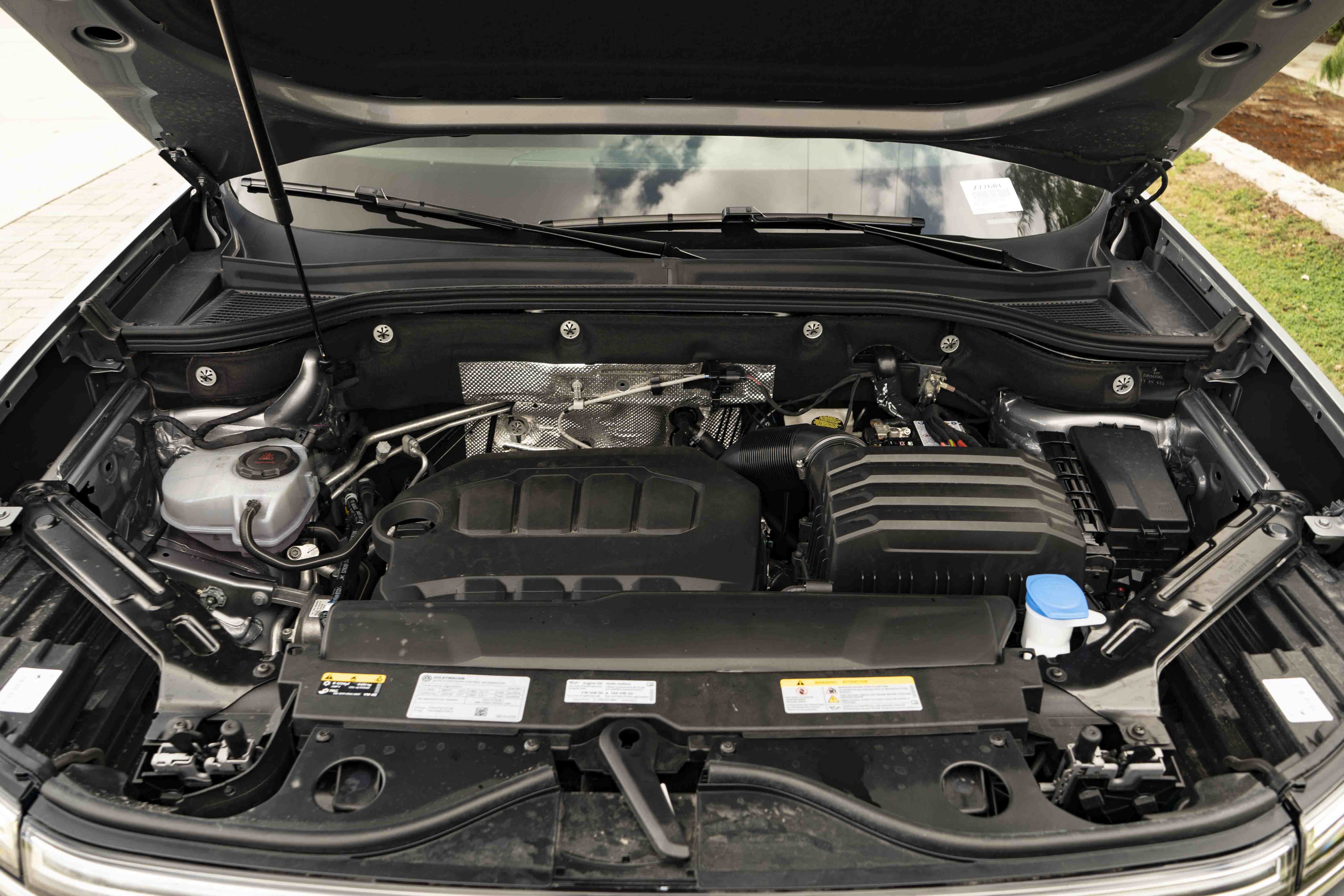 Certified 2026 Volkswagen Atlas SE FWD image 41