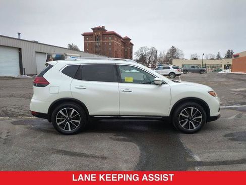Certified 2019 Nissan Rogue SL w/ Premium Package image 3