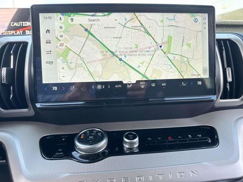 New 2026 Ford Expedition Active image 25