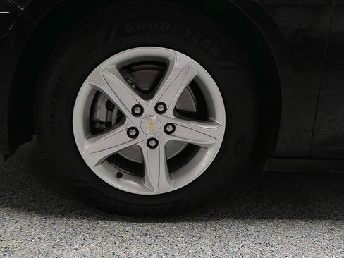 Used 2024 Chevrolet Malibu LS FWD image 5