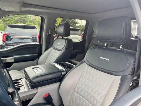 Used 2023 Ford F150 Limited image 14