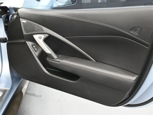Used 2017 Chevrolet Corvette Z06 image 11