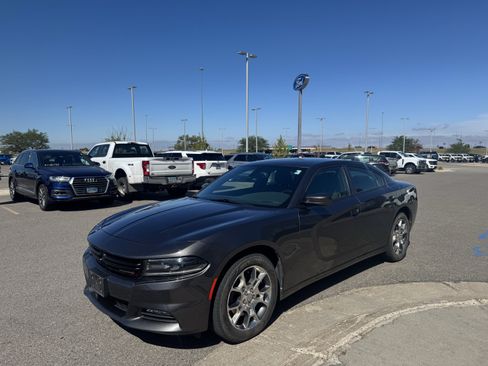Used 2016 Dodge Charger SXT AWD/4WD image 3