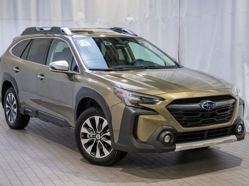 Used 2023 Subaru Outback Touring image 1