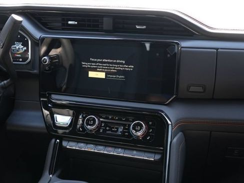 New 2026 GMC Sierra 2500 AT4 w/ AT4 Premium Plus Package AWD/4WD image 14