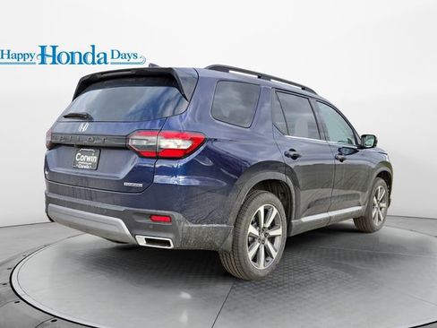 New 2025 Honda Pilot Touring image 20