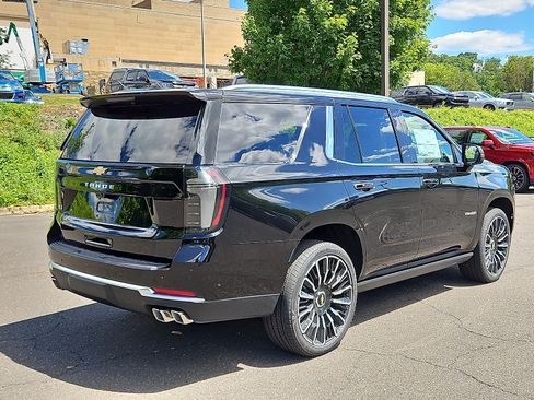 New 2026 Chevrolet Tahoe High Country AWD/4WD image 4