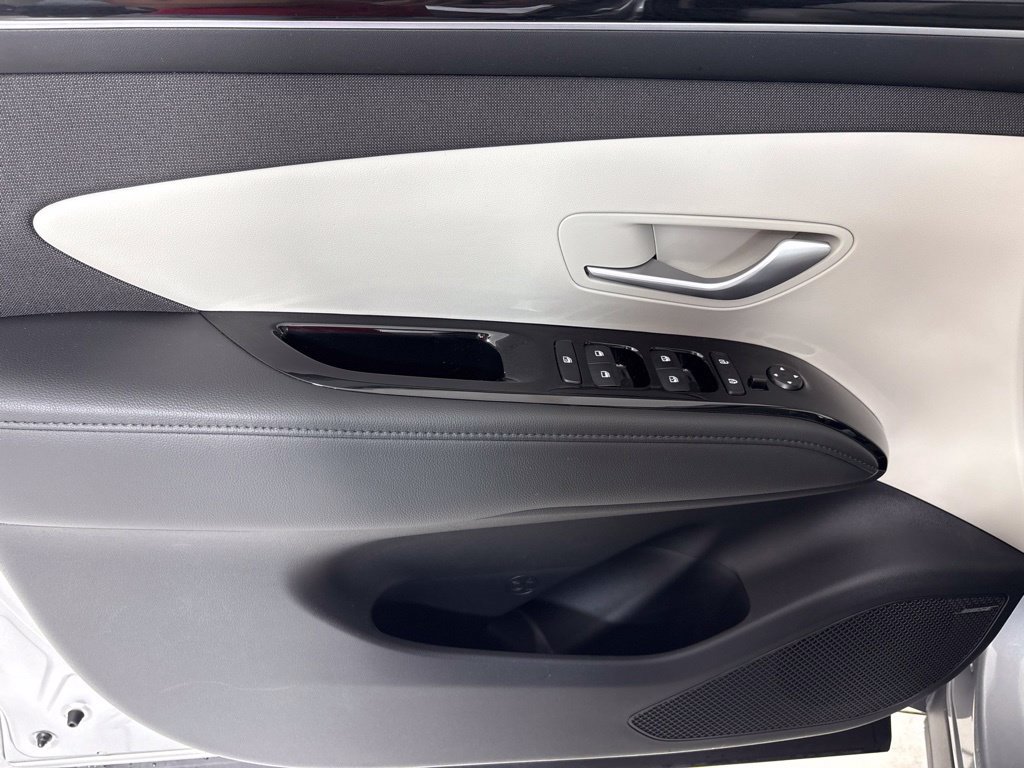Used 2024 Hyundai Tucson Limited FWD image 17