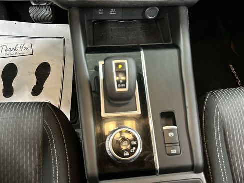 Used 2022 Mitsubishi Outlander ES AWD/4WD image 17