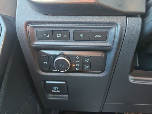 Used 2022 Ford F150 XLT w/ Equipment Group 302A High AWD/4WD image 19