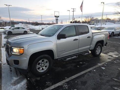 Certified 2019 GMC Canyon 2WD Crew Cab w/ Convenience Package image 1