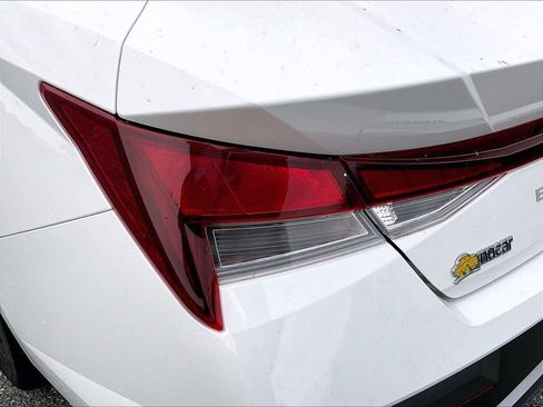 Used 2024 Hyundai Elantra SEL FWD image 32