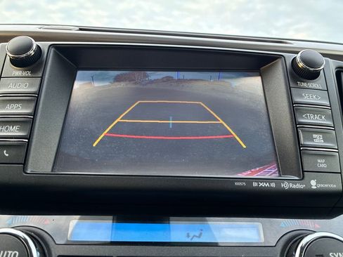 Used 2017 Toyota RAV4 Limited image 20