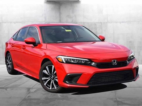 Used 2024 Honda Civic EX image 2