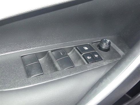 Used 2023 Toyota Corolla SE FWD image 19