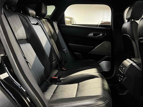 Used 2018 Land Rover Range Rover Velar R-Dynamic SE image 34